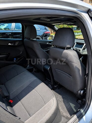 Chevrolet Cruze-13