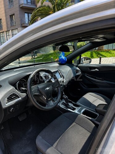 Chevrolet Cruze-9