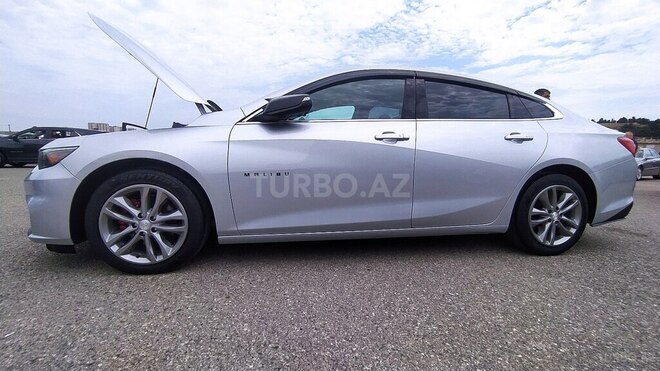 Chevrolet Malibu-9