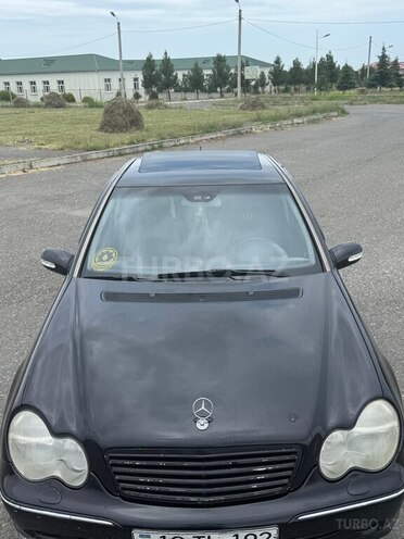 Mercedes C 320-4