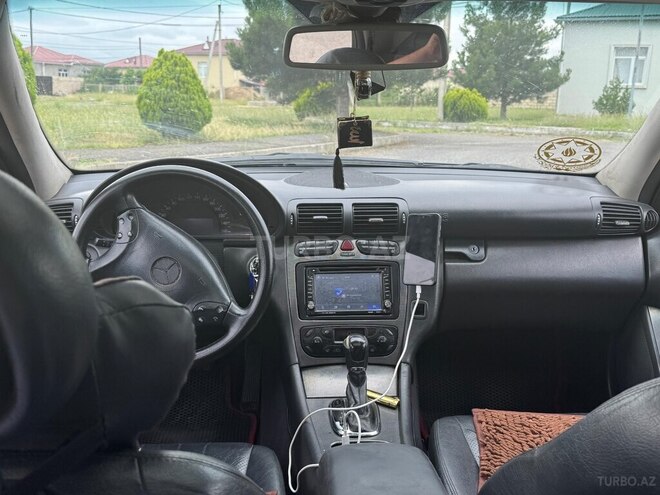Mercedes C 320-7
