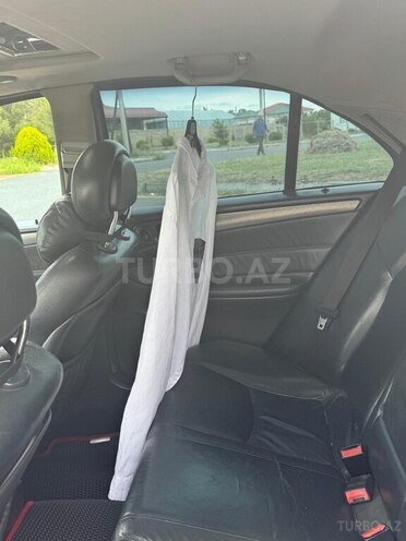 Mercedes C 320-6