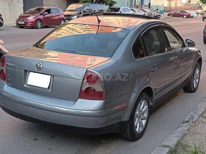 Volkswagen Passat-5