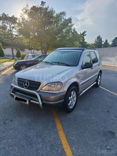 Mercedes ML 320 2001, 304,000 km - 3.2 л - Bakı