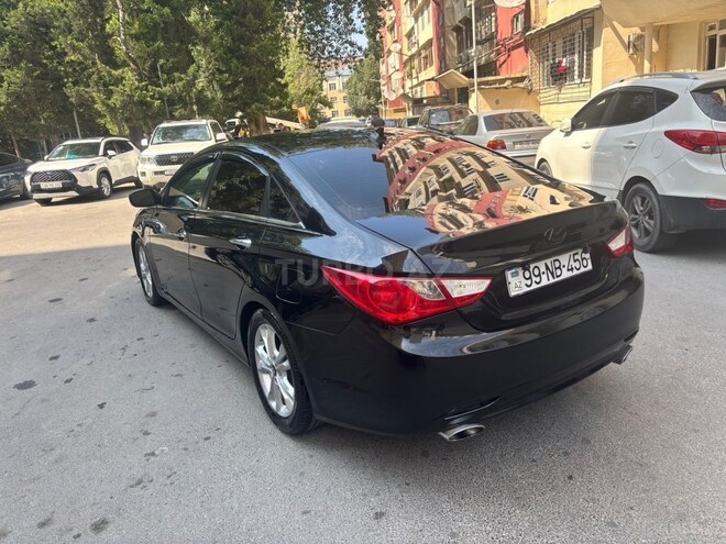 Hyundai Sonata-6