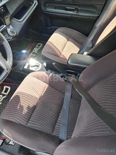 Toyota Aqua-7