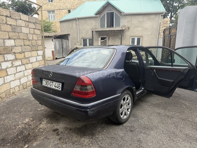 Mercedes C 230-11