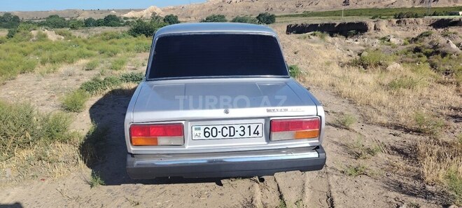 LADA (VAZ) 2107-4