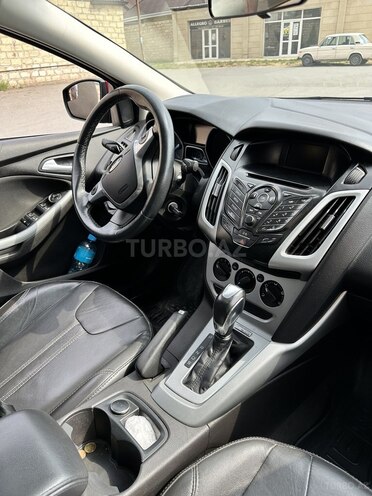 Ford Focus-3