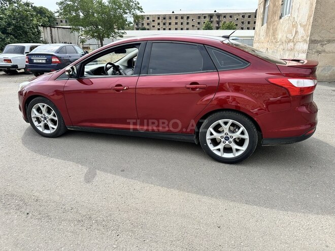 Ford Focus-7