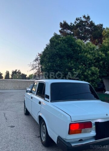 LADA (VAZ) 2107-2