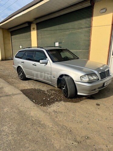 Mercedes C 220-4