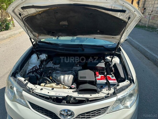 Toyota Camry-10