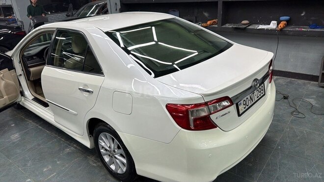 Toyota Camry-9