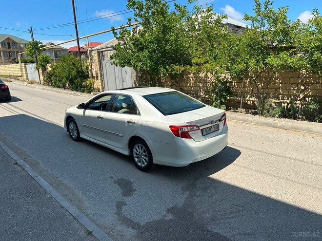 Toyota Camry-8