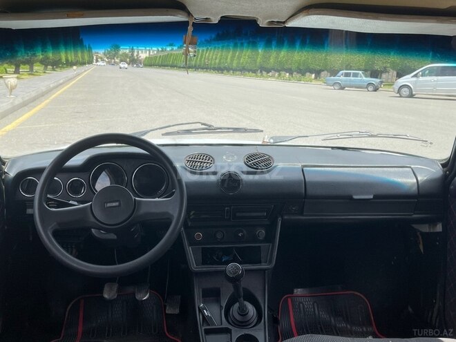 LADA (VAZ) 2106-5
