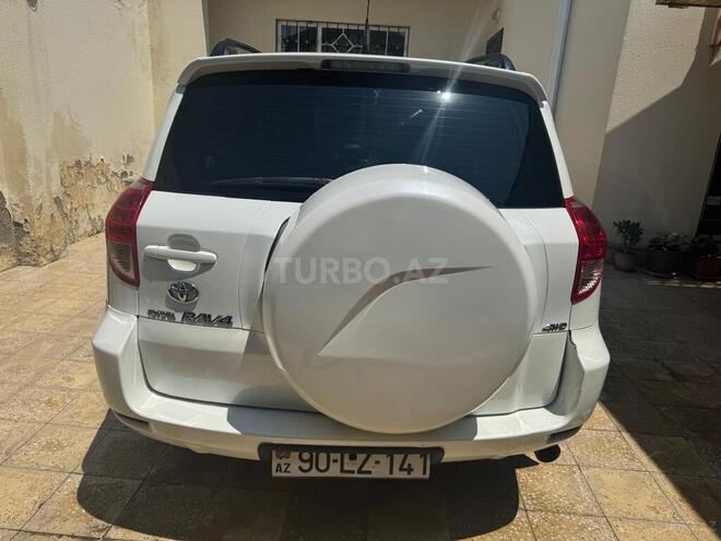 Toyota RAV4-6