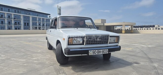 LADA (VAZ) 2107-1