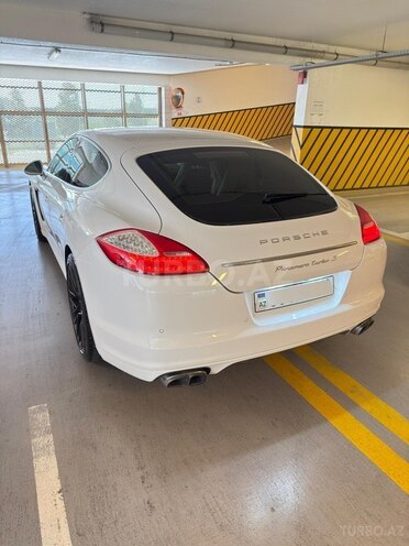 Porsche Panamera Turbo S-4