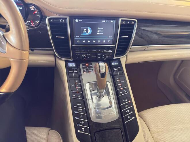 Porsche Panamera Turbo S-7