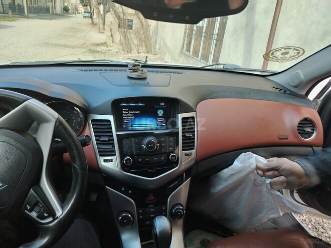 Chevrolet Cruze-8