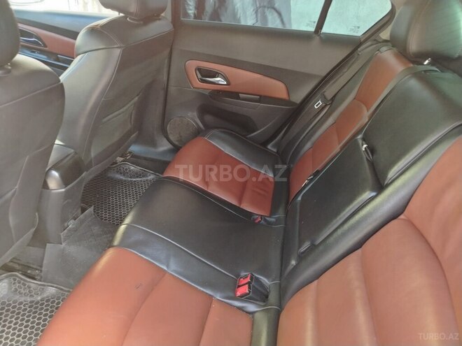 Chevrolet Cruze-6