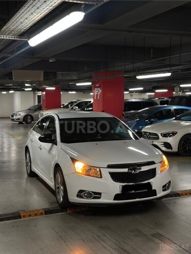 Chevrolet Cruze-11