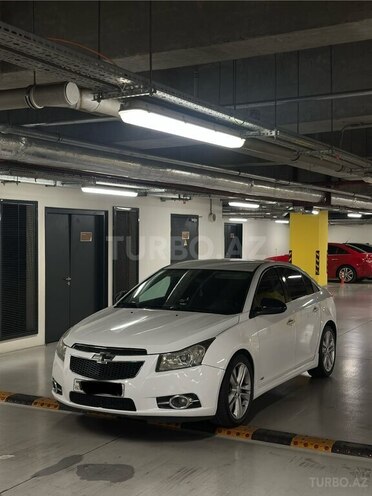 Chevrolet Cruze-12