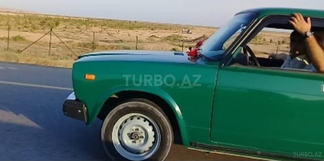 LADA (VAZ) 2107-2