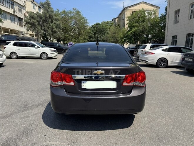 Chevrolet Cruze-2