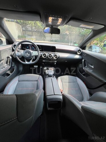 Mercedes CLA 250 e-5