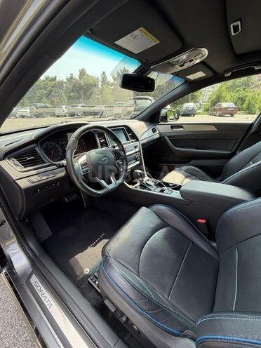 Hyundai Sonata-7