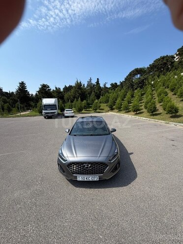 Hyundai Sonata-8