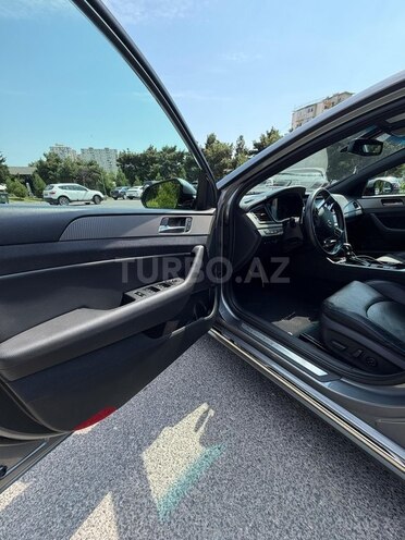 Hyundai Sonata-9