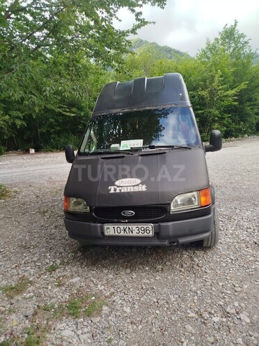 Ford Transit-1