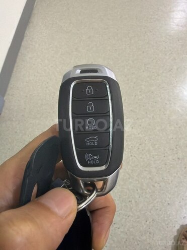 Hyundai Elantra-9