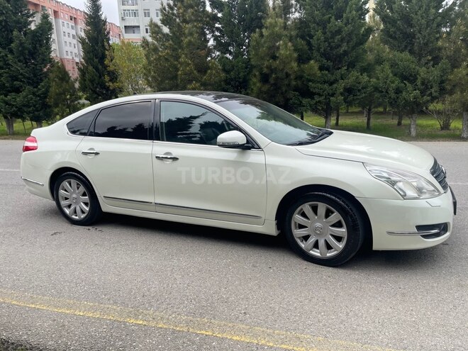 Nissan Teana-2