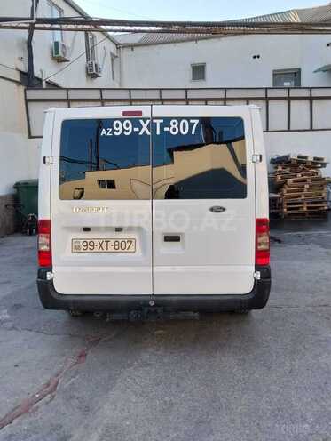 Ford Transit-2