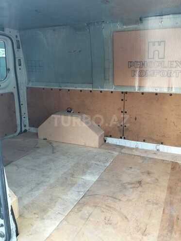 Ford Transit-6