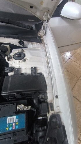 Hyundai Sonata-12