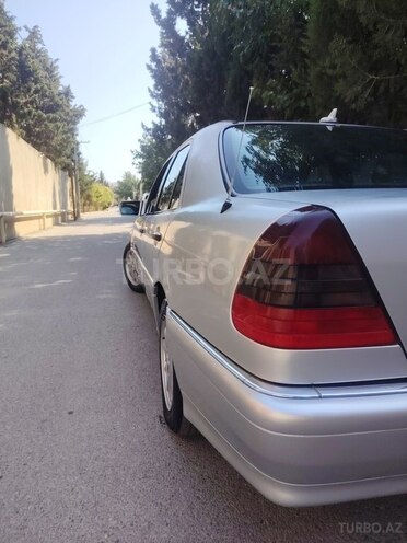 Mercedes C 230-4