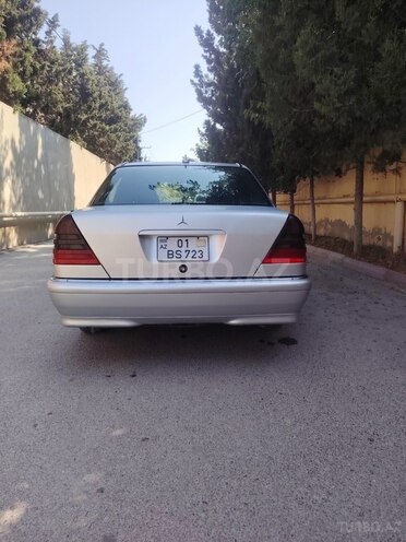 Mercedes C 230-3