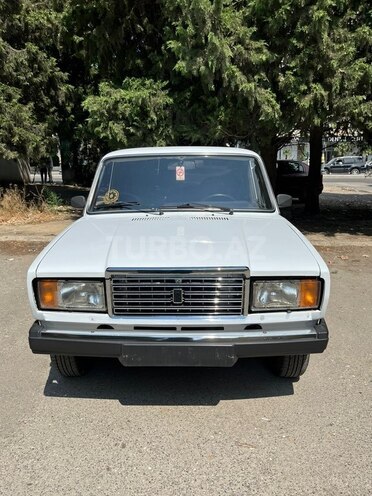 LADA (VAZ) 2107-2
