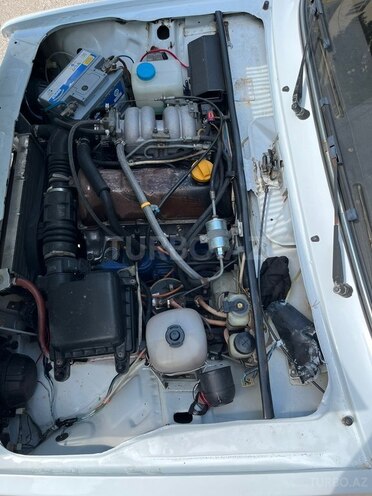 LADA (VAZ) 2107-21