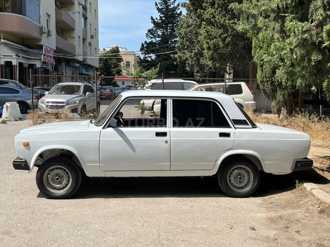 LADA (VAZ) 2107-8