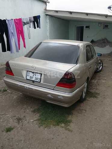 Mercedes C 230-8