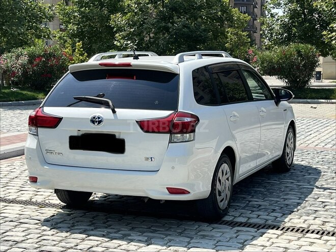 Toyota Corolla Fielder-9