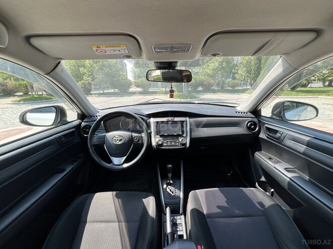 Toyota Corolla Fielder-10