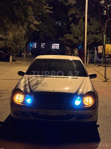 Mercedes E 270-8