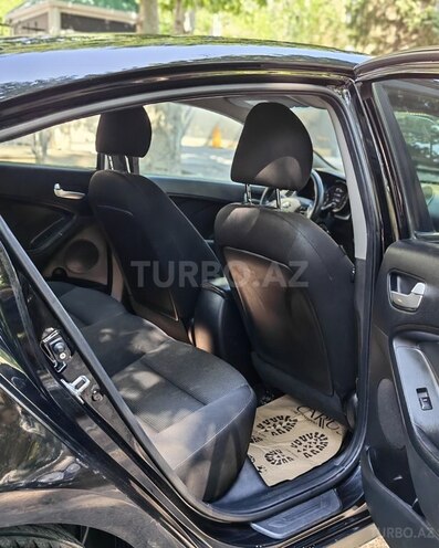 Kia Forte-11
